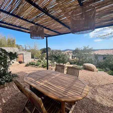 Un Petit Paradis Apartment *