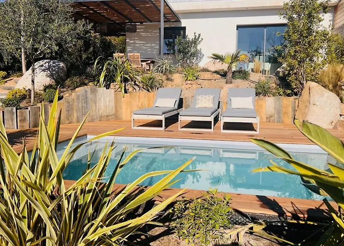 Un Petit Paradis Pinarellu (Corsica)